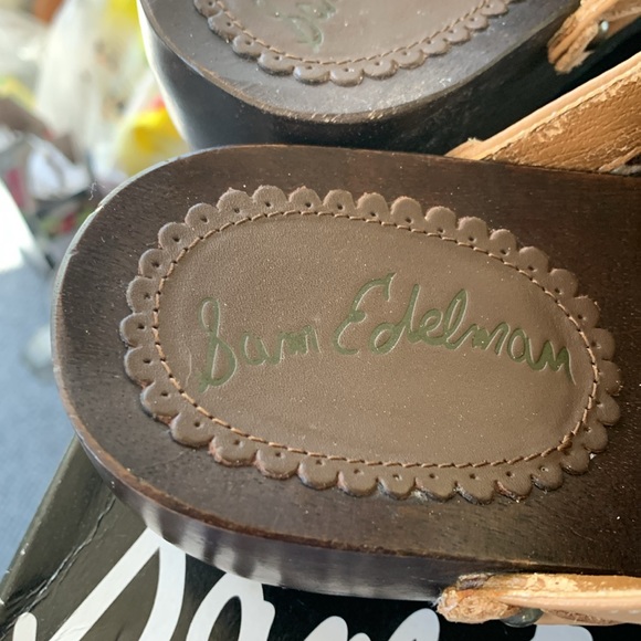 Sam Edelman Wood and Leather Clogs with Decorative Festhers - Picture 8 of 8